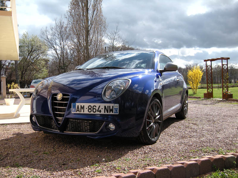 BLEU TORNADO