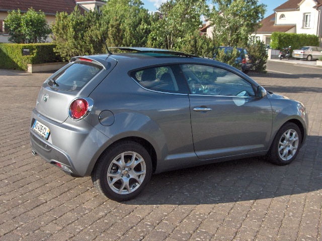 mito gris graphite 2