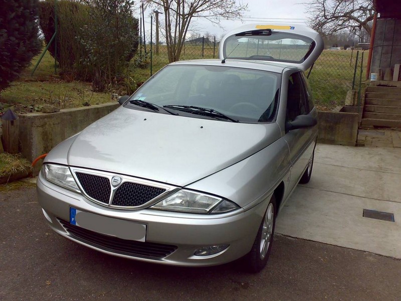 Lancia Y 1